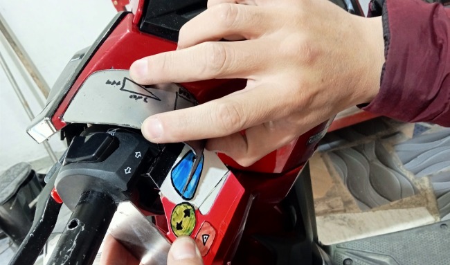 piezas en metal para motos