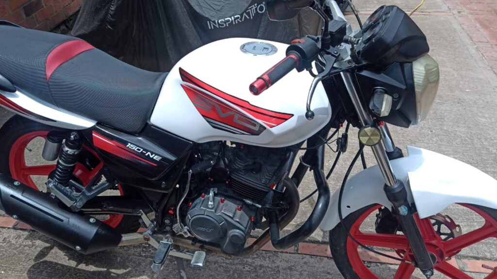 pintura de motos baratas en Bogotá