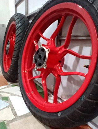 rines personalizados para moto pulsar